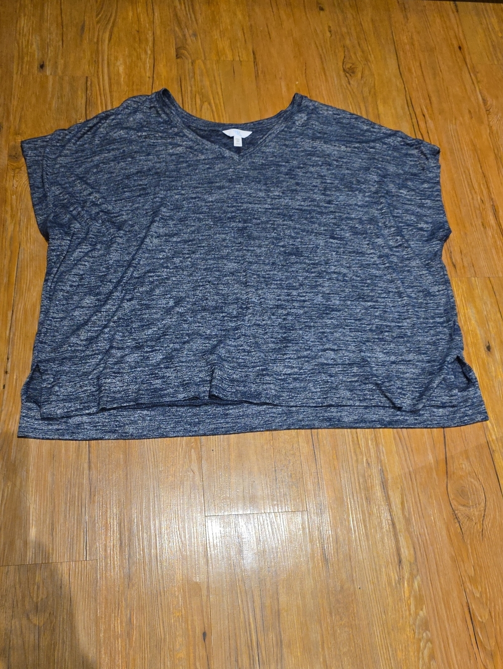 Time and Tru Heathered Navy V-Neck Short Sleeve Top